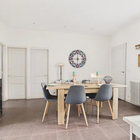 800m De La Plage, Maison Avec Terrasse Pour 6 *