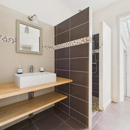 800m De La Plage, Maison Avec Terrasse Pour 6 Nyaraló